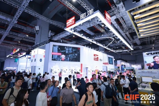 2026上海工博会：科创企业颠覆性技术发布如何通过互动体验让客户过目不忘？
